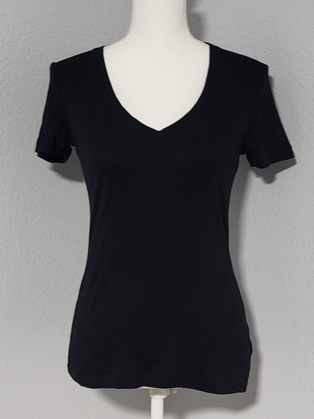 Vintage Y2K GAP Black Short Sleeve V-neck Blouse Womens Size Small